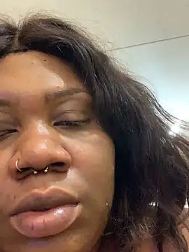 Snapshot of bonbonaumiel chatting on December 2024 07:49:02 PM bonbonaumiel online show from December 2024 07:49:02 PM