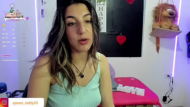 Snapshot of queen-natty chatting on January 2025 07:35:02 AM queen-natty online show from January 2025 07:35:02 AM