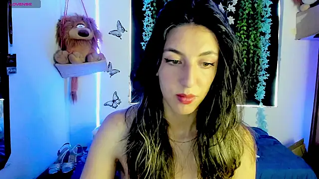Snapshot of queen-natty chatting on May 2026 01:51:01 PM queen-natty online show from May 2026 01:51:01 PM