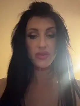 Kamila151 online show from May 2026 06:23:02 PM