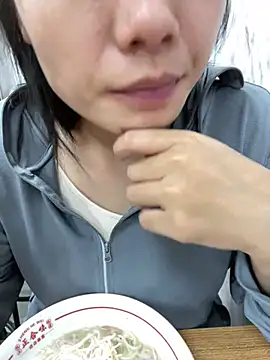 Snapshot of Bella0815 chatting on December 2024 12:56:02 PM Bella0815 online show from December 2024 12:56:02 PM