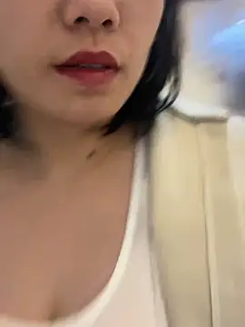 Snapshot of Bella0815 chatting on December 2024 06:52:01 AM Bella0815 online show from December 2024 06:52:01 AM