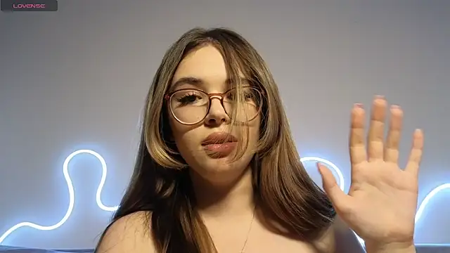 Snapshot of CutiePie3 chatting on March 2025 12:27:02 AM CutiePie3 online show from March 2025 12:27:02 AM