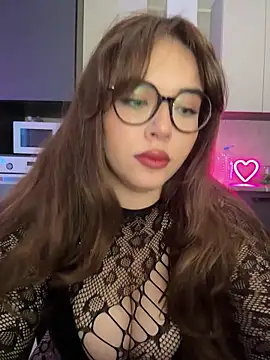 CutiePie3 online show from December 2025 09:00:02 PM