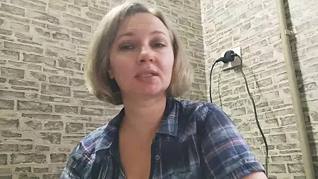 EdithManning online show from January 2025 08:55:01 AM