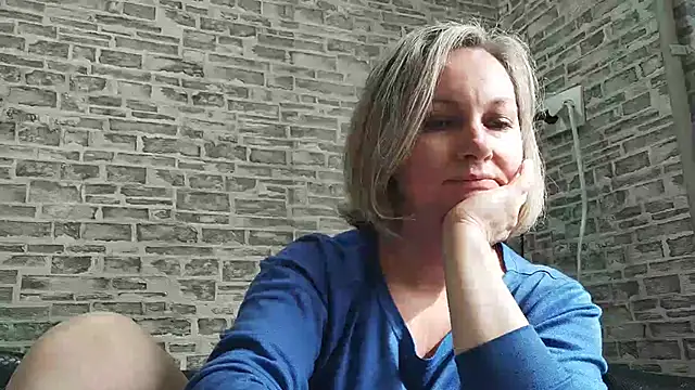 EdithManning online show from March 2025 09:13:01 AM