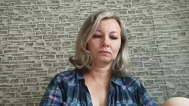 EdithManning online show from September 2025 05:07:01 AM