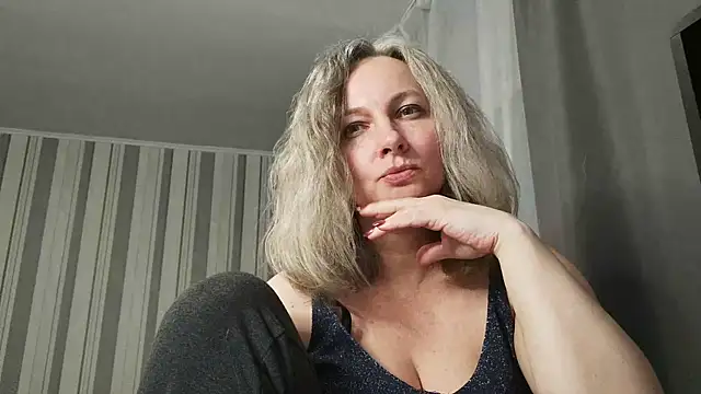 EdithManning online show from February 2026 06:44:01 PM