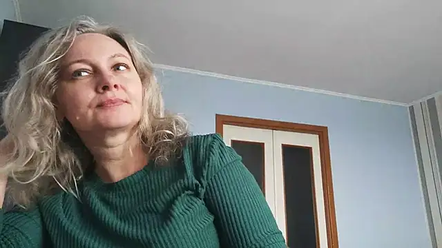 EdithManning online show from April 2026 06:49:01 AM
