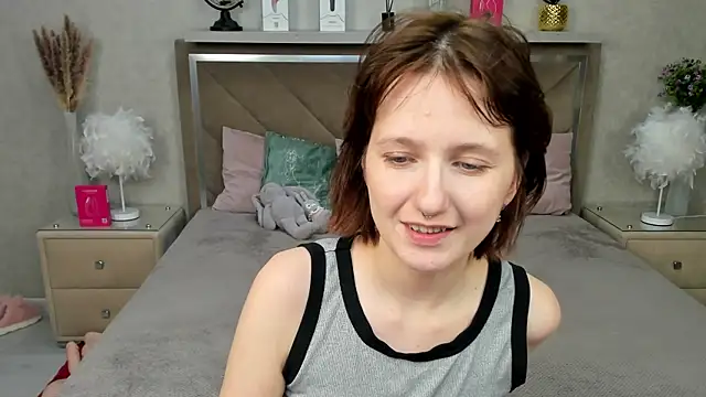 MiaKarlos online show from June 2026 01:29:01 AM