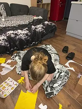 princessaalicc online show from December 2024 01:51:01 AM