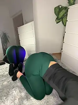 Snapshot of LeonieLindner chatting on February 2025 07:16:02 PM LeonieLindner online show from February 2025 07:16:02 PM