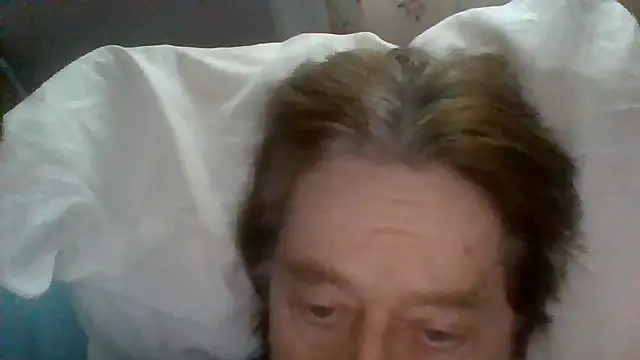 Snapshot of frankie7inch chatting on May 2026 10:21:02 AM frankie7inch online show from May 2026 10:21:02 AM