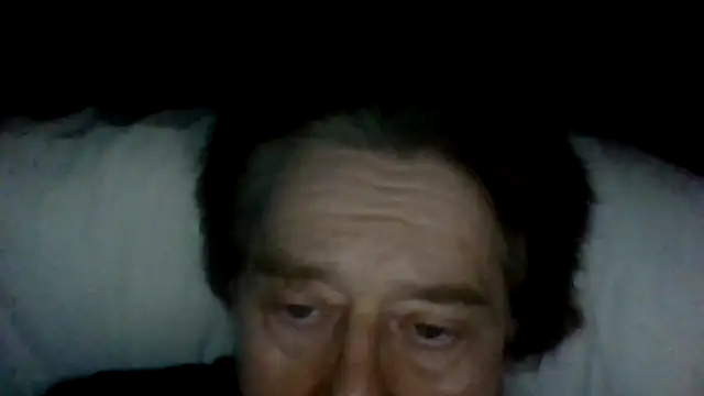 Snapshot of frankie7inch chatting on May 2026 04:41:02 AM frankie7inch online show from May 2026 04:41:02 AM