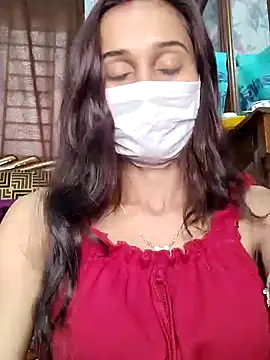 Snapshot of Oleevia chatting on January 2025 09:44:02 AM Oleevia online show from January 2025 09:44:02 AM