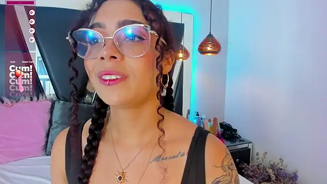 antonelllepiercee online show from February 2025 12:08:02 PM