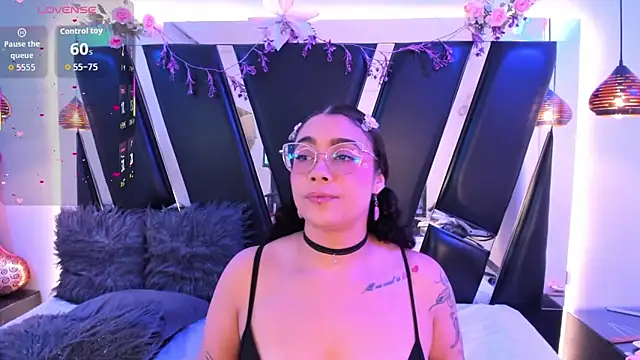 antonelllepiercee online show from February 2026 11:33:01 AM