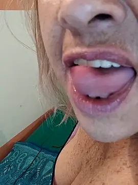 Kasandra Ho online show from February 2025 01:47:02 AM