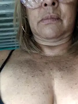 Kasandra Ho online show from March 2025 05:17:02 PM