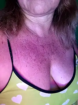 Kasandra Ho online show from November 2025 07:41:02 AM