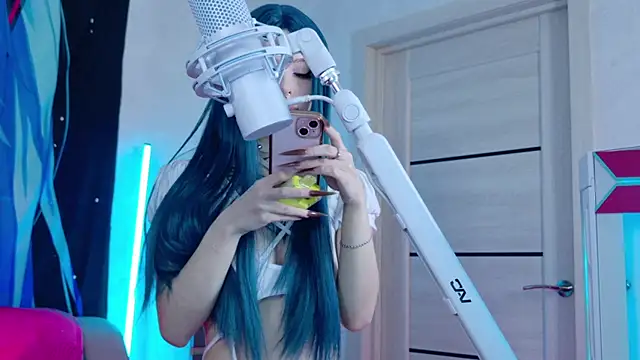 Snapshot of Aurora_Natsuki chatting on November 2025 11:31:02 AM Aurora Natsuki online show from November 2025 11:31:02 AM