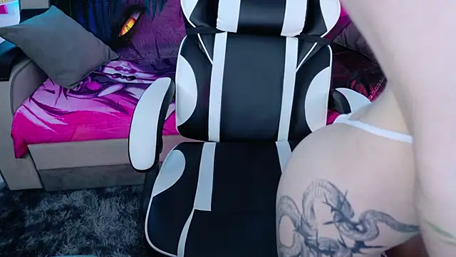 Snapshot of Aurora_Natsuki chatting on November 2025 10:59:02 AM Aurora Natsuki online show from November 2025 10:59:02 AM