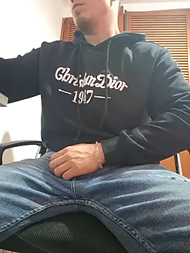 dragon1006 online show from February 2026 08:34:02 PM