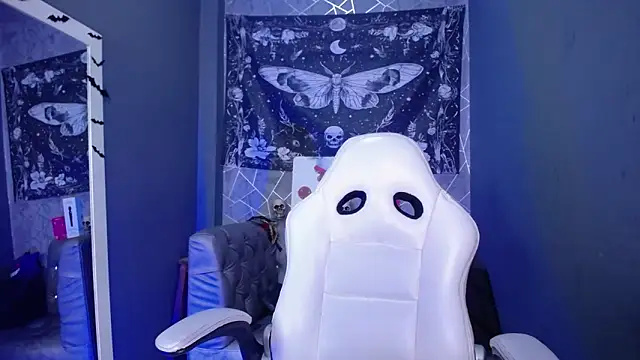 Snapshot of amelierouss chatting on February 2026 05:23:01 AM amelierouss online show from February 2026 05:23:01 AM