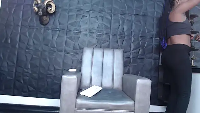 Snapshot of Hanna_Fox_69 chatting on March 2025 05:54:01 AM Hanna Fox 69 online show from March 2025 05:54:01 AM