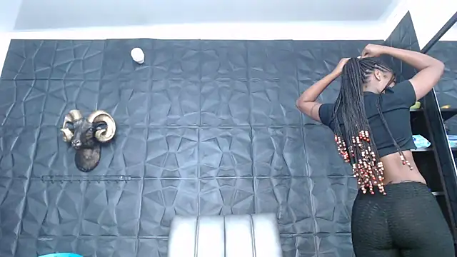 Snapshot of Hanna_Fox_69 chatting on September 2025 10:15:02 AM Hanna Fox 69 online show from September 2025 10:15:02 AM