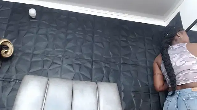 Snapshot of Hanna_Fox_69 chatting on October 2025 12:34:02 PM Hanna Fox 69 online show from October 2025 12:34:02 PM