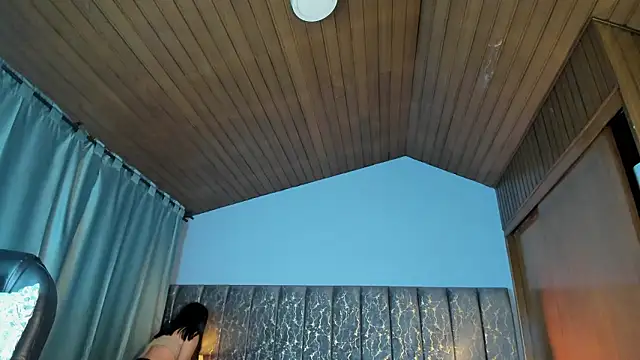 Snapshot of Lea_velle chatting on January 2026 04:17:02 AM Lea velle online show from January 2026 04:17:02 AM