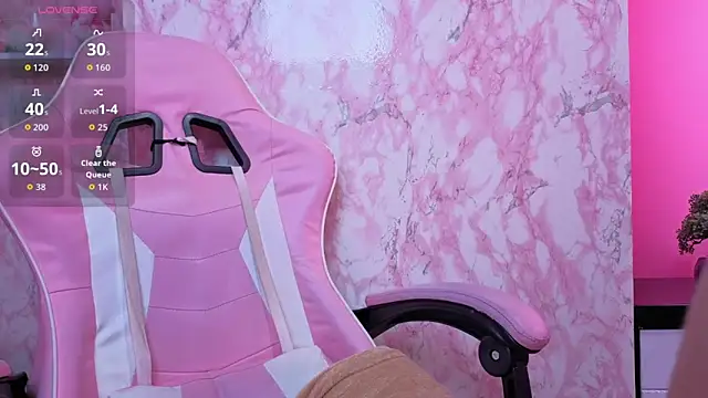 Samantha Collen online show from November 2025 04:13:01 AM