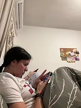 daniniescobarr online show from March 2026 10:07:01 PM