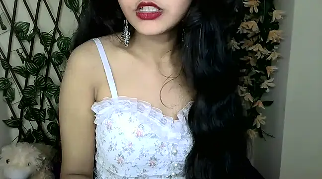 Snapshot of SUZY_FROMUS chatting on January 2025 07:58:02 PM SUZY FROMUS online show from January 2025 07:58:02 PM