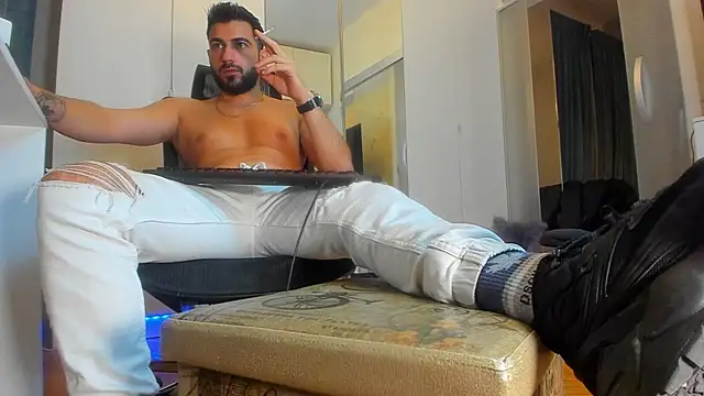 Snapshot of welcometo_hell chatting on October 2025 05:33:01 PM welcometo hell online show from October 2025 05:33:01 PM