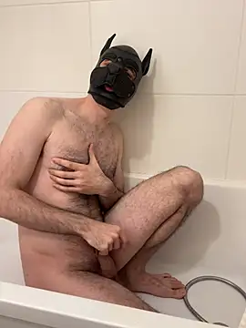 Snapshot of FrenchCamDog chatting on January 2025 05:19:01 PM FrenchCamDog online show from January 2025 05:19:01 PM