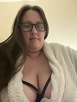 Snapshot of Foxy_Evie40XO chatting on December 2024 05:36:02 PM Foxy Evie40XO online show from December 2024 05:36:02 PM