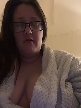 Snapshot of Foxy_Evie40XO chatting on December 2024 07:03:01 AM Foxy Evie40XO online show from December 2024 07:03:01 AM