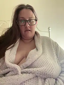Snapshot of Foxy_Evie40XO chatting on January 2025 11:37:02 AM Foxy Evie40XO online show from January 2025 11:37:02 AM