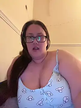 Snapshot of Foxy_Evie40XO chatting on February 2025 10:50:01 PM Foxy Evie40XO online show from February 2025 10:50:01 PM