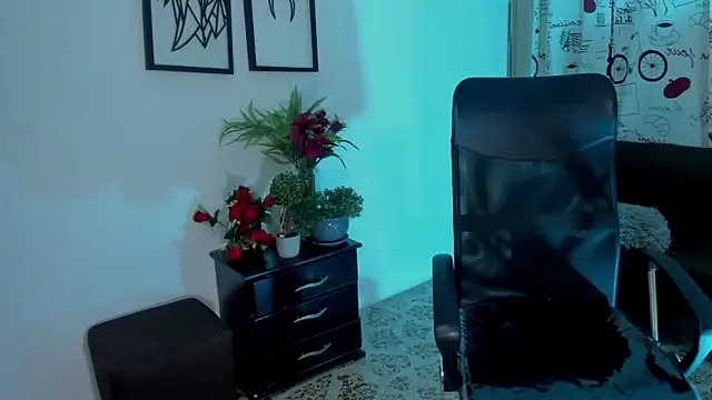 Danielacossio online show from September 2025 04:01:01 AM