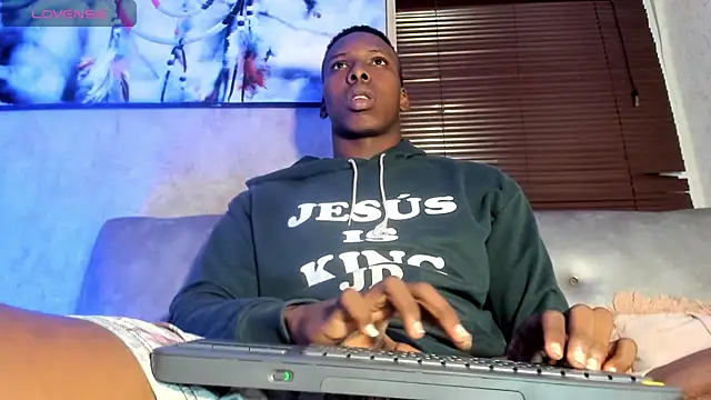 Snapshot of JD_THEBABY chatting on February 2025 12:31:01 PM JD THEBABY online show from February 2025 12:31:01 PM