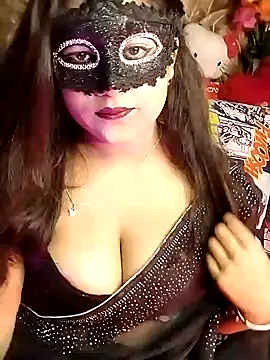 Snapshot of Hottyalia chatting on December 2024 07:04:02 PM Hottyalia online show from December 2024 07:04:02 PM