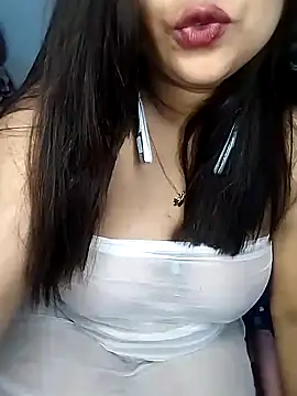 Snapshot of Hottyalia chatting on February 2025 09:37:02 PM Hottyalia online show from February 2025 09:37:02 PM