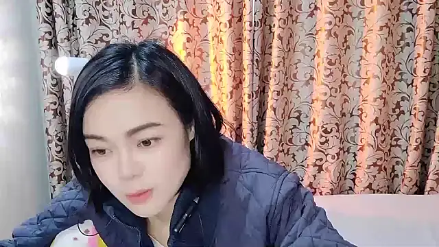 Snapshot of Linda-LL chatting on February 2025 02:42:02 AM Linda-LL online show from February 2025 02:42:02 AM