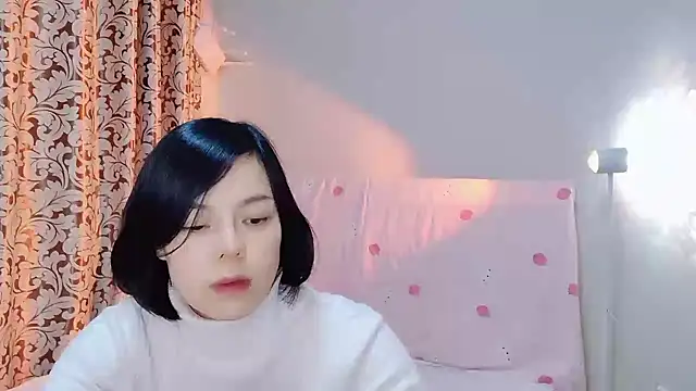 Snapshot of Linda-LL chatting on March 2025 02:23:02 PM Linda-LL online show from March 2025 02:23:02 PM