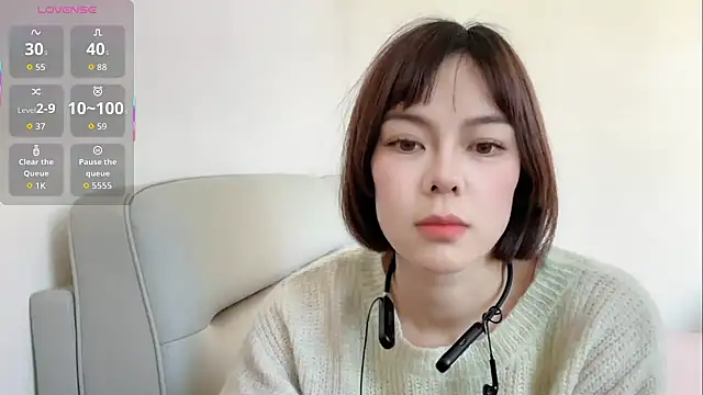 Snapshot of Linda-LL chatting on November 2025 04:54:02 AM Linda-LL online show from November 2025 04:54:02 AM