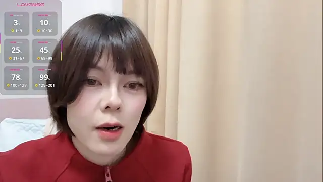 Linda-LL online show from December 2025 01:28:02 PM