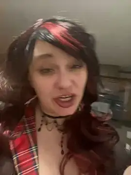 Snapshot of IvanaPlenty chatting on December 2024 12:45:01 PM IvanaPlenty online show from December 2024 12:45:01 PM